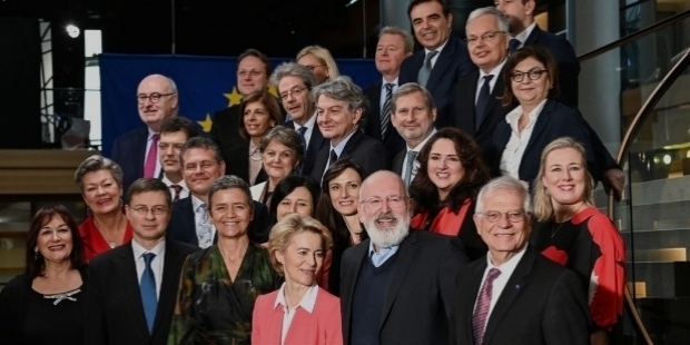  Ursula Gertrud von der Leyen   