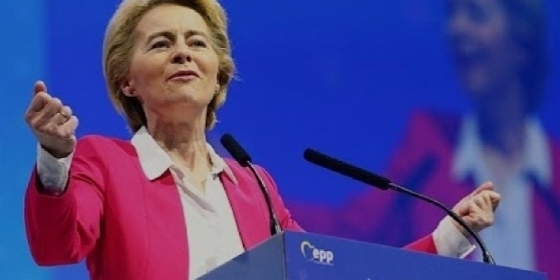  Ursula Gertrud von der Leyen   