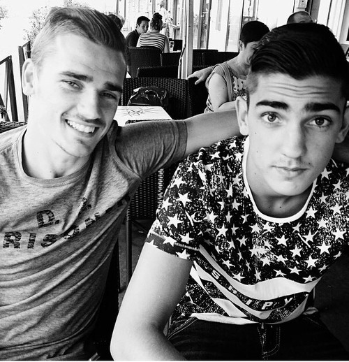 Antoine Griezmann and his brother Theo