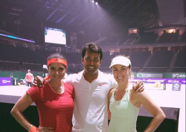 Leander Paes with Sania Mirza and Martina Hingis