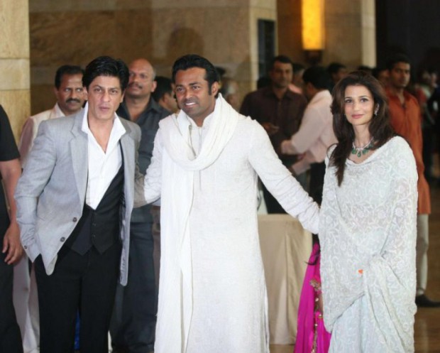 Leander Paes and Rhea Pillai with Indian actor Shahrukh Khan