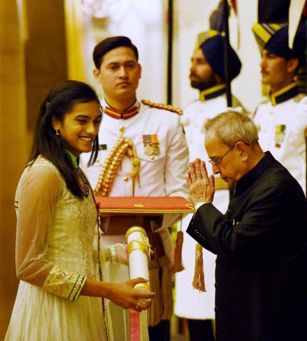 PV Sindhu receives Padma Shri award from Indian president Pranab Mukherji