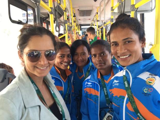 Sania Mirza with Indian Women Hockey team at Rio Olympics