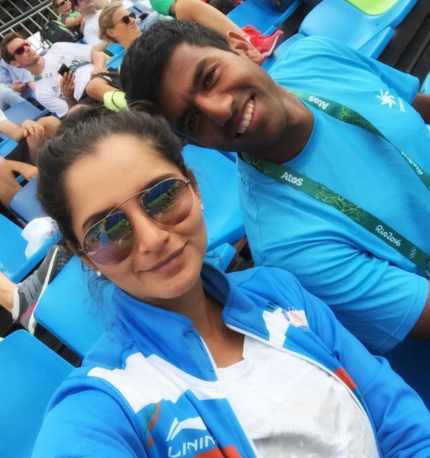 Sania and Rohan at Rio Olympics at Hockey match of India