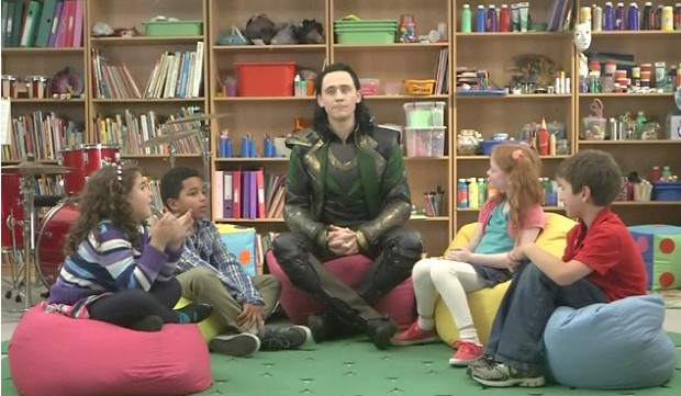 Tom's funny conversation with kids for Comedy Central promo