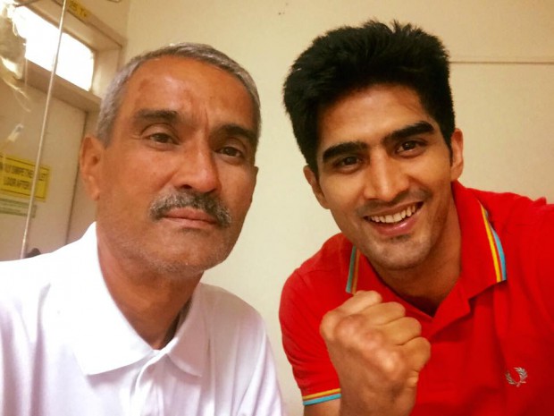 Vijender Singh with his father Mahipal Singh Beniwal
